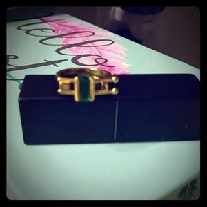 Unique.green and gold ring nwt